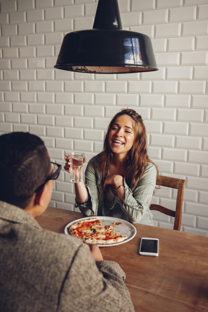 10 tiefe und bedeutungsvolle gesprächsthemen date.